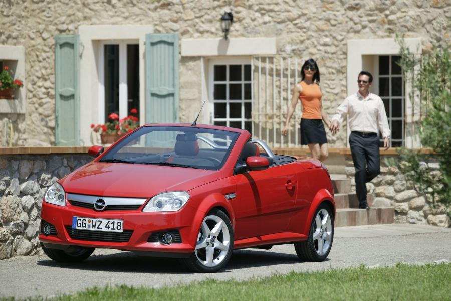  Opel Tigra Twin Top 2004 года  (фото 49 из 142)